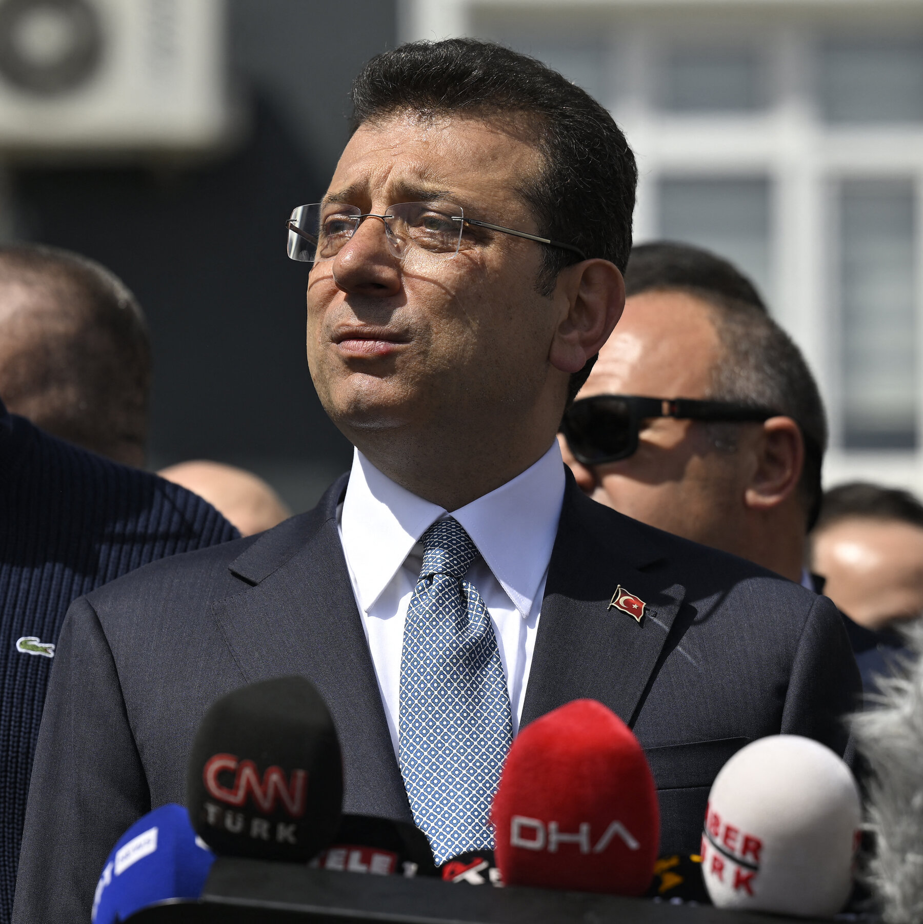 Turkey Jails Istanbul Mayor Who Was Expected to Run for President