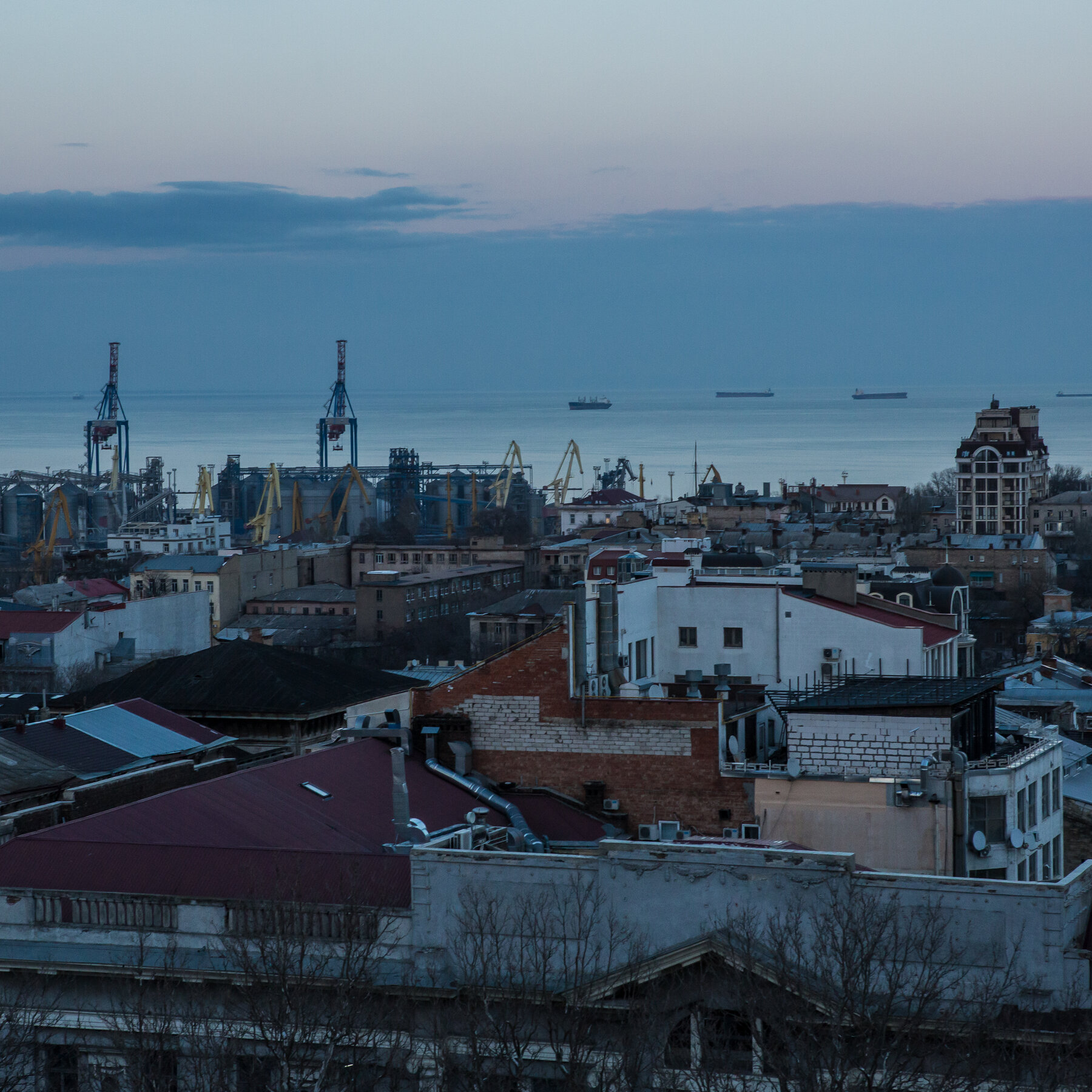 White House Says Russia and Ukraine Agree to Stop Fighting in Black Sea