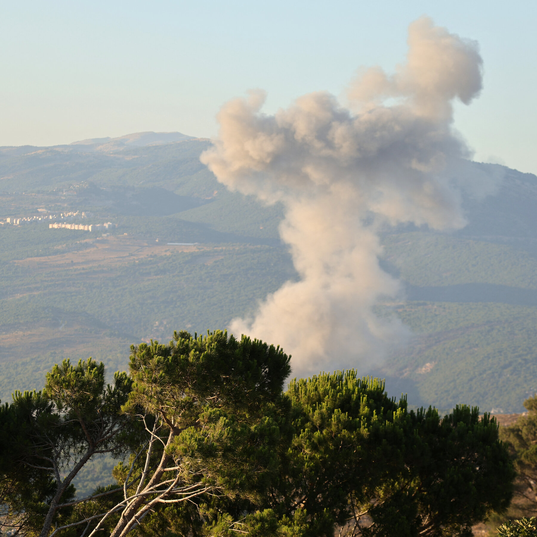 Israel Launches New Ground Operations in Lebanon Despite Truce
