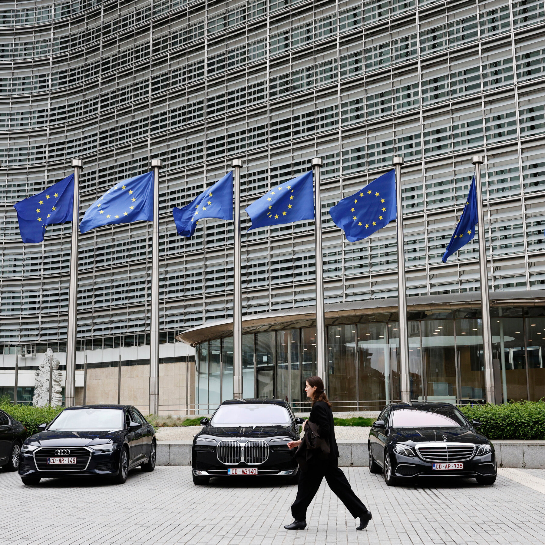 How Trump’s Tariffs and Foreign Policies Have Bolstered Support for the E.U.