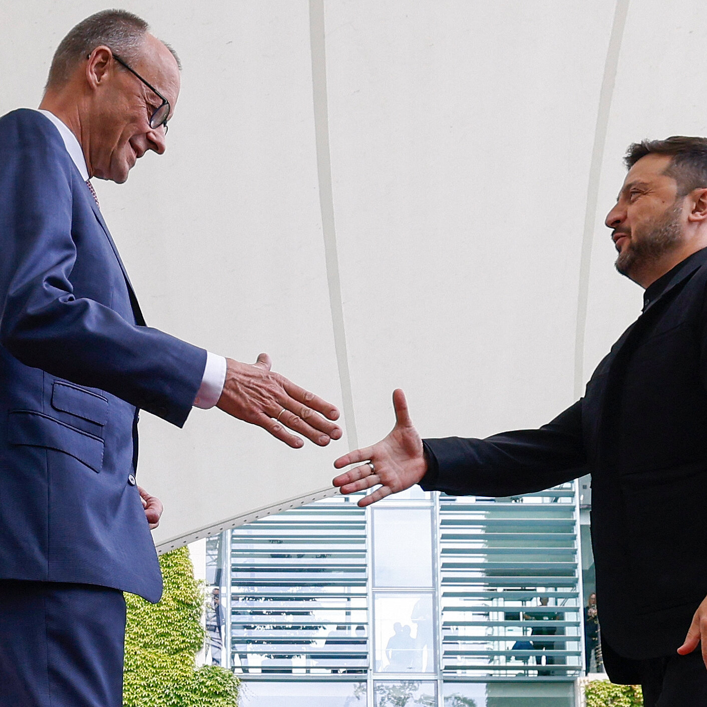 A Sidelined Zelensky Warns That Russia Will Try to Deceive the U.S.