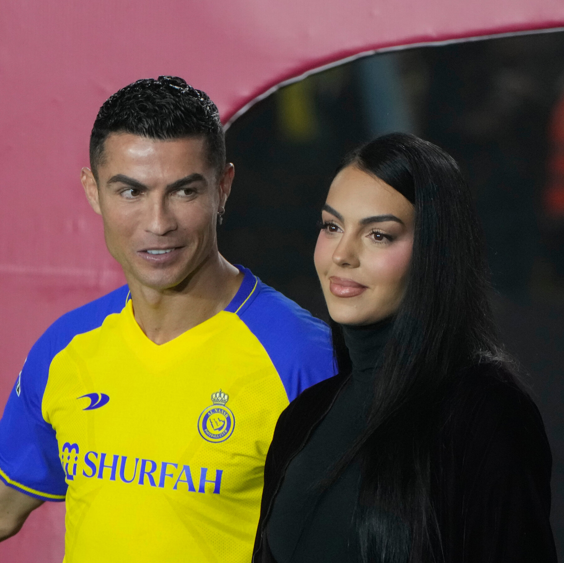 Ronaldo Moves From Unwedded Bliss to Engagement in Conservative Kingdom