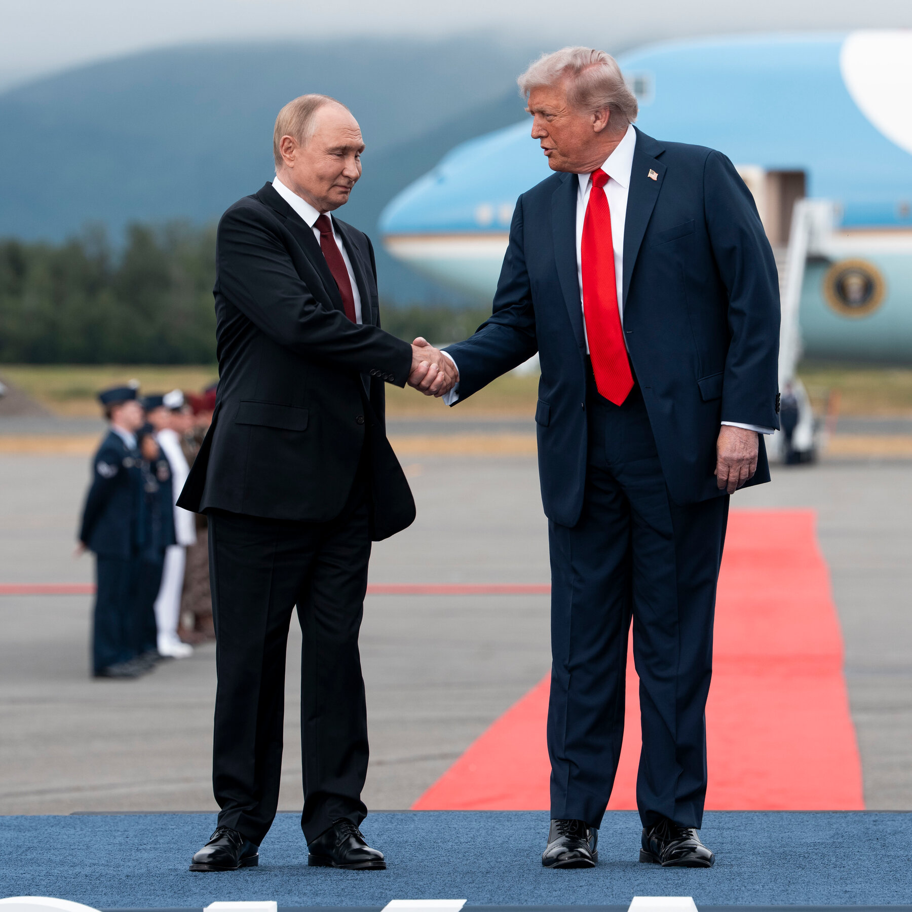 Live Updates: Trump Backs Putin’s Demand for Full Peace Deal, Dashing Ukraine’s Hopes for Swift Cease-Fire