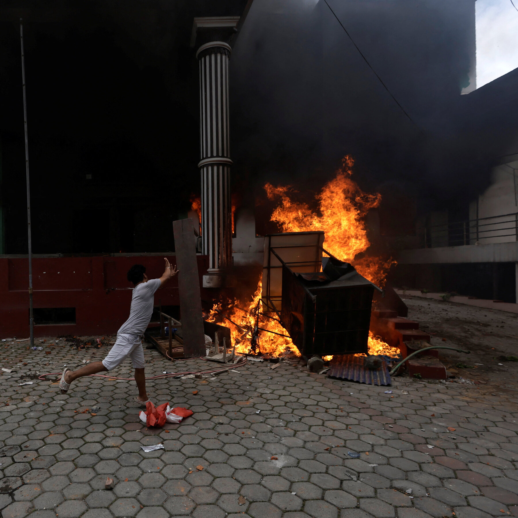 Live Updates: Parliament and Leaders’ Homes Set Ablaze as Nepal Protests Rage