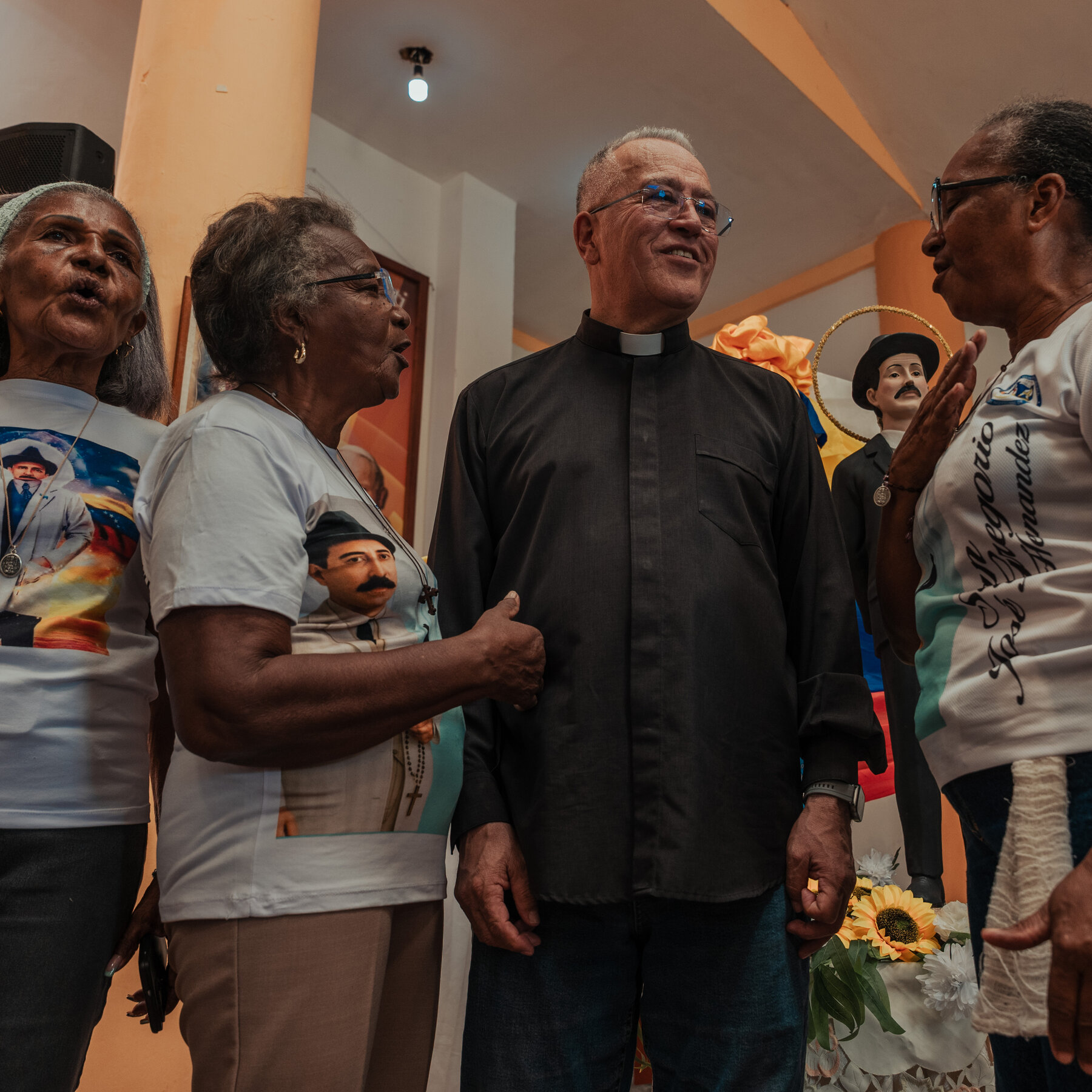 A Socialist Priest Embraces Venezuela’s Maduro, an Autocratic Leader