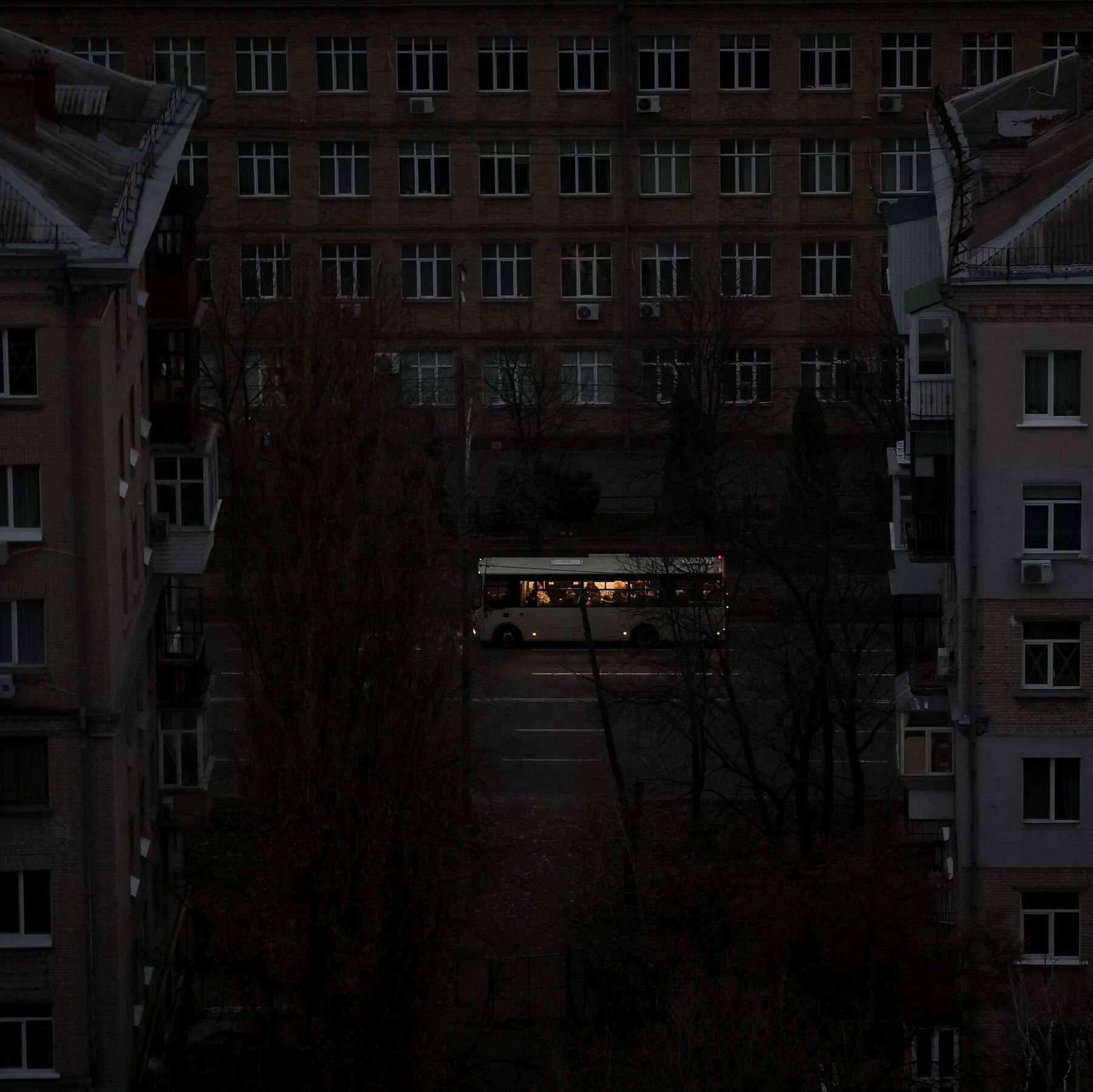 Russian Bombardment Causes Large Power Outages in Ukraine’s Big Cities