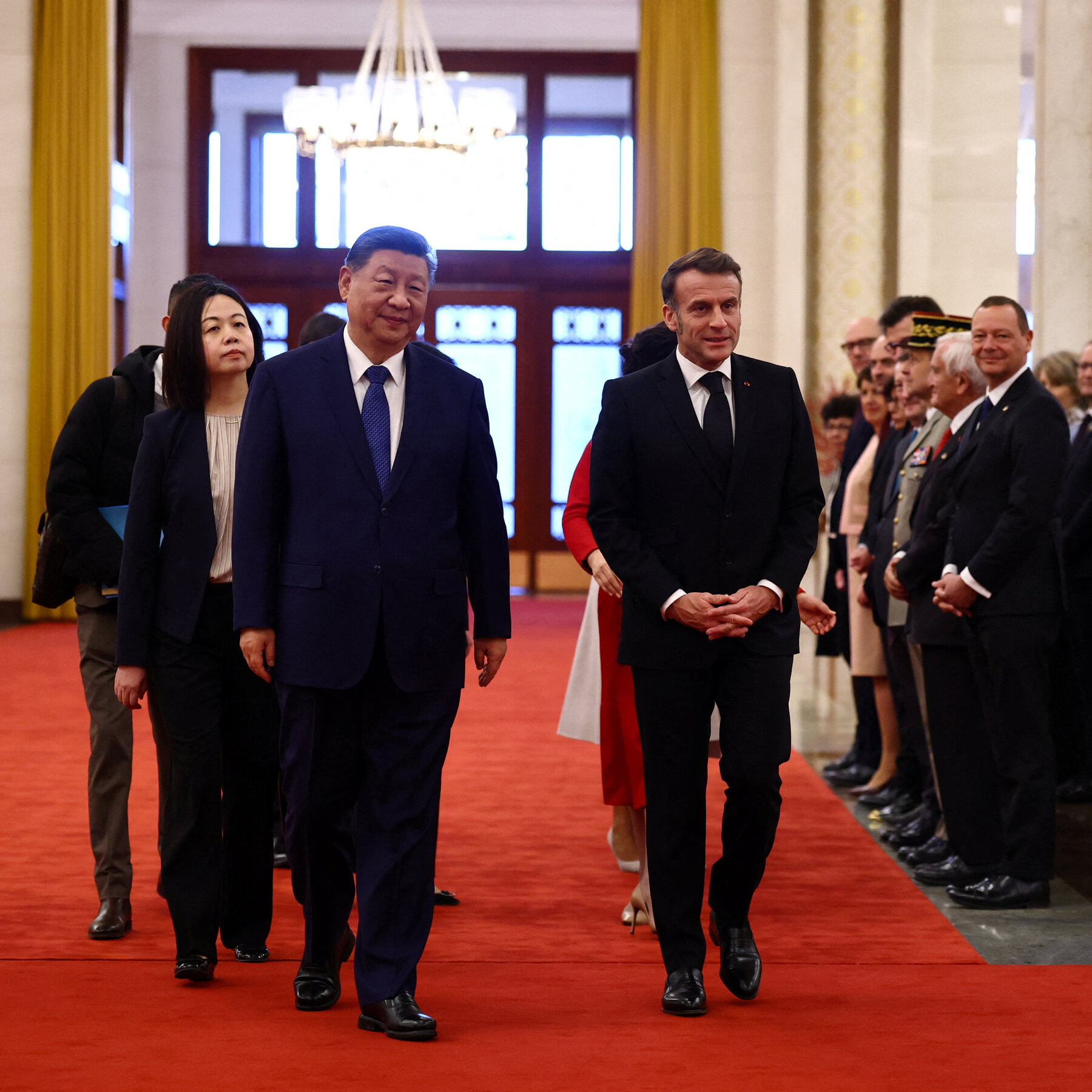 Macron Urges Xi to Help End War in Ukraine
