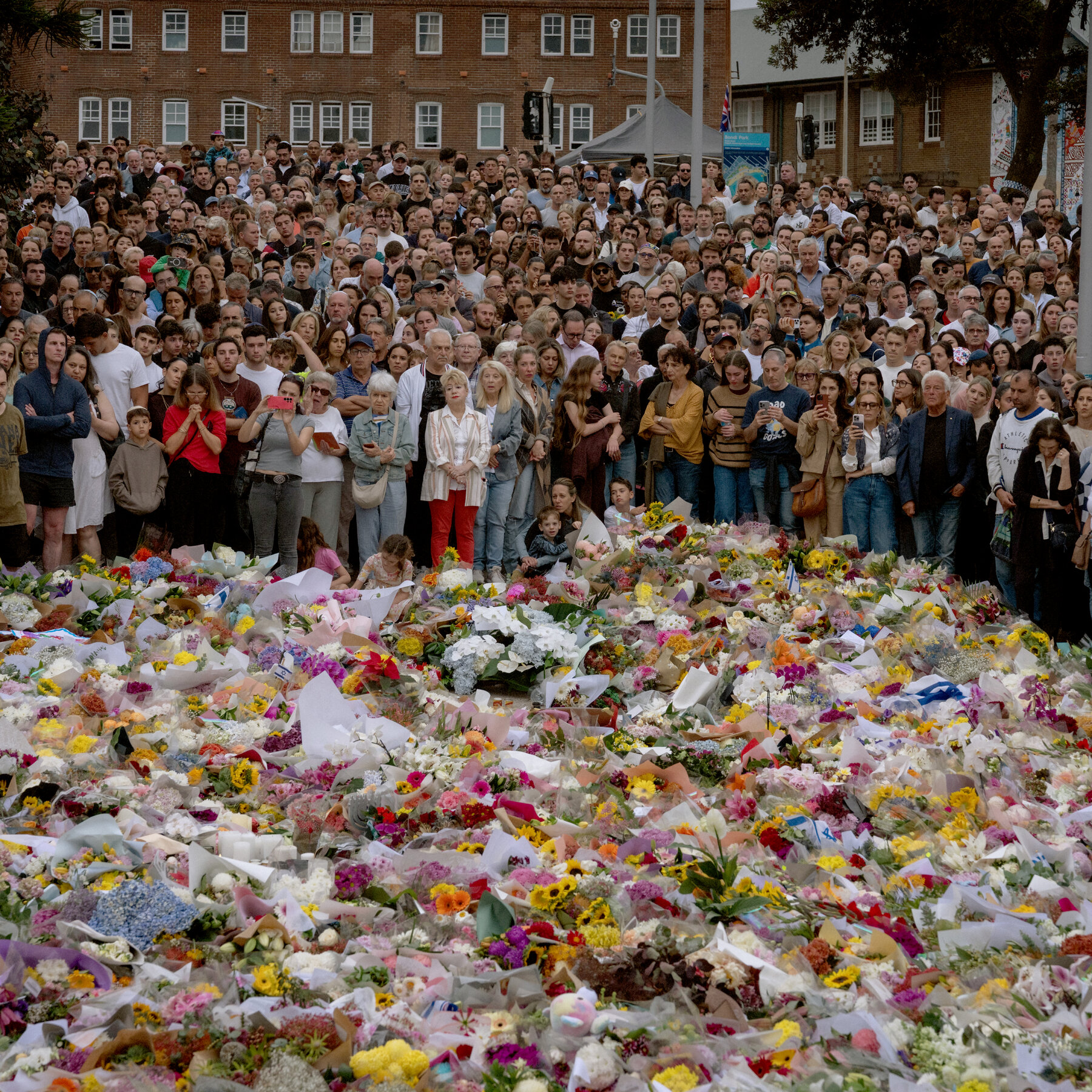 Australia, After a Mass Shooting During Hanukkah, Looks for a Path Forward