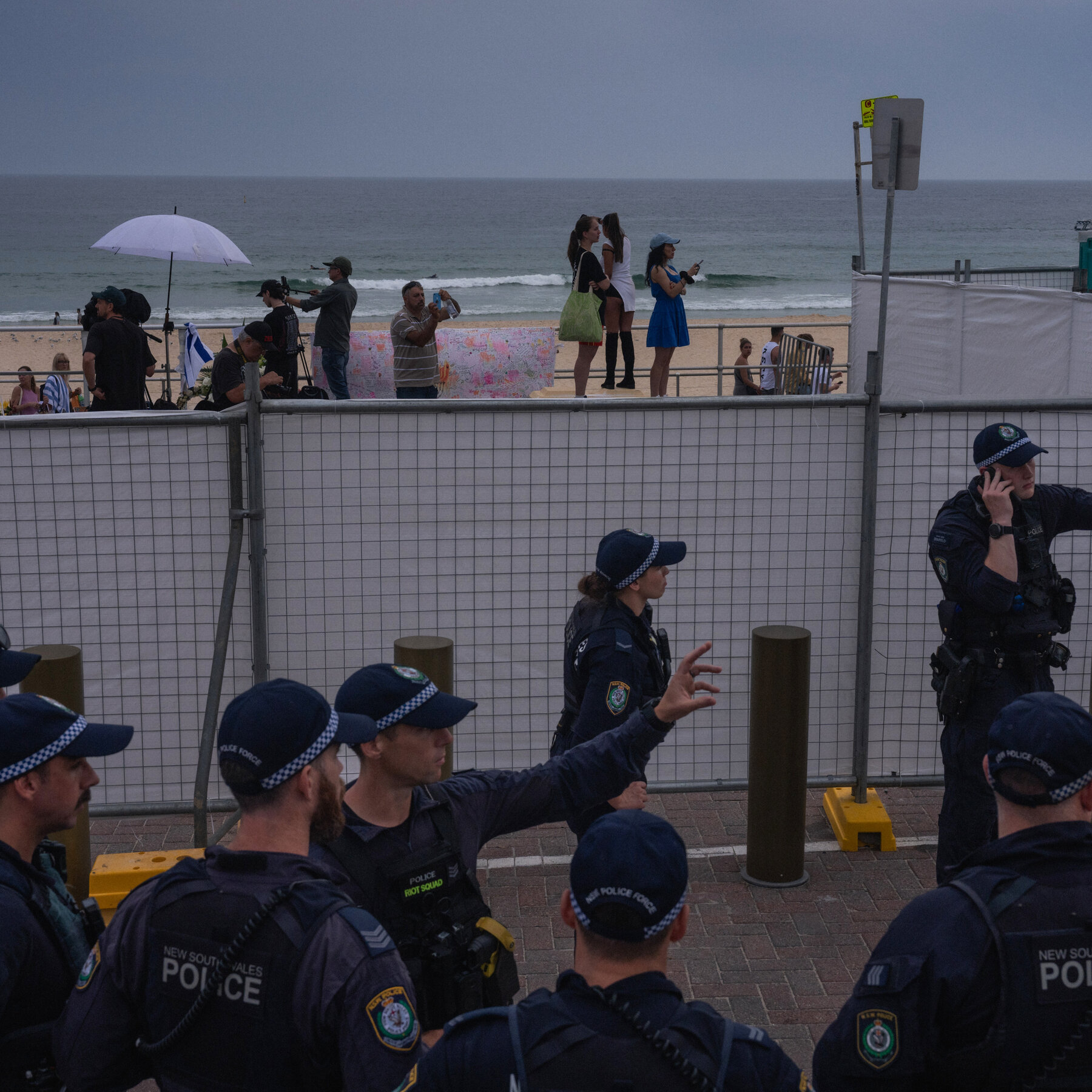 Bondi Beach Shooting Suspects Also Used Pipe Bombs in Attack, Police Say