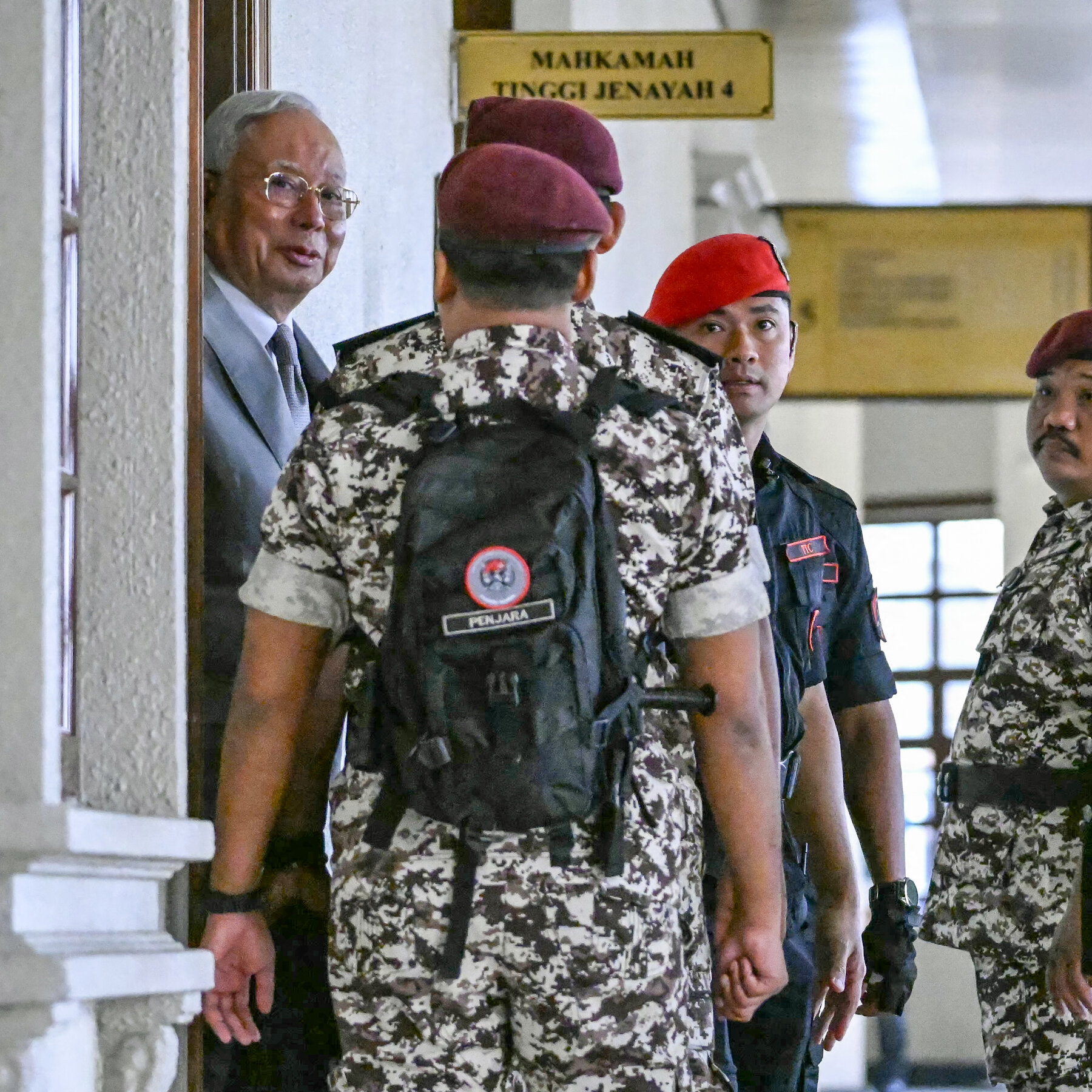New Jail Term for Ex-Malaysian Leader Najib Razak in Corruption Scandal
