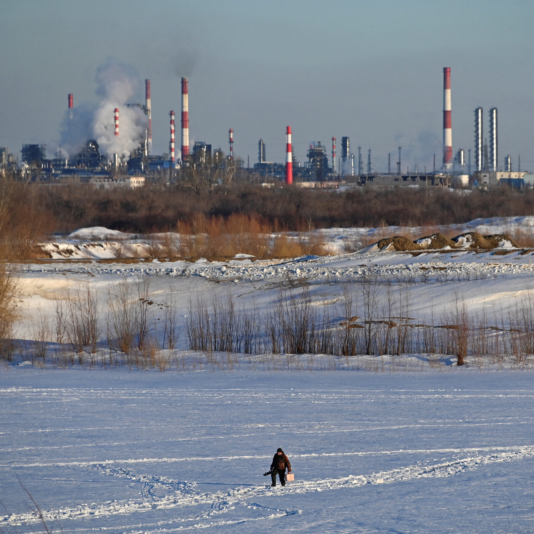 Russia’s Oil Revenue Is Plummeting