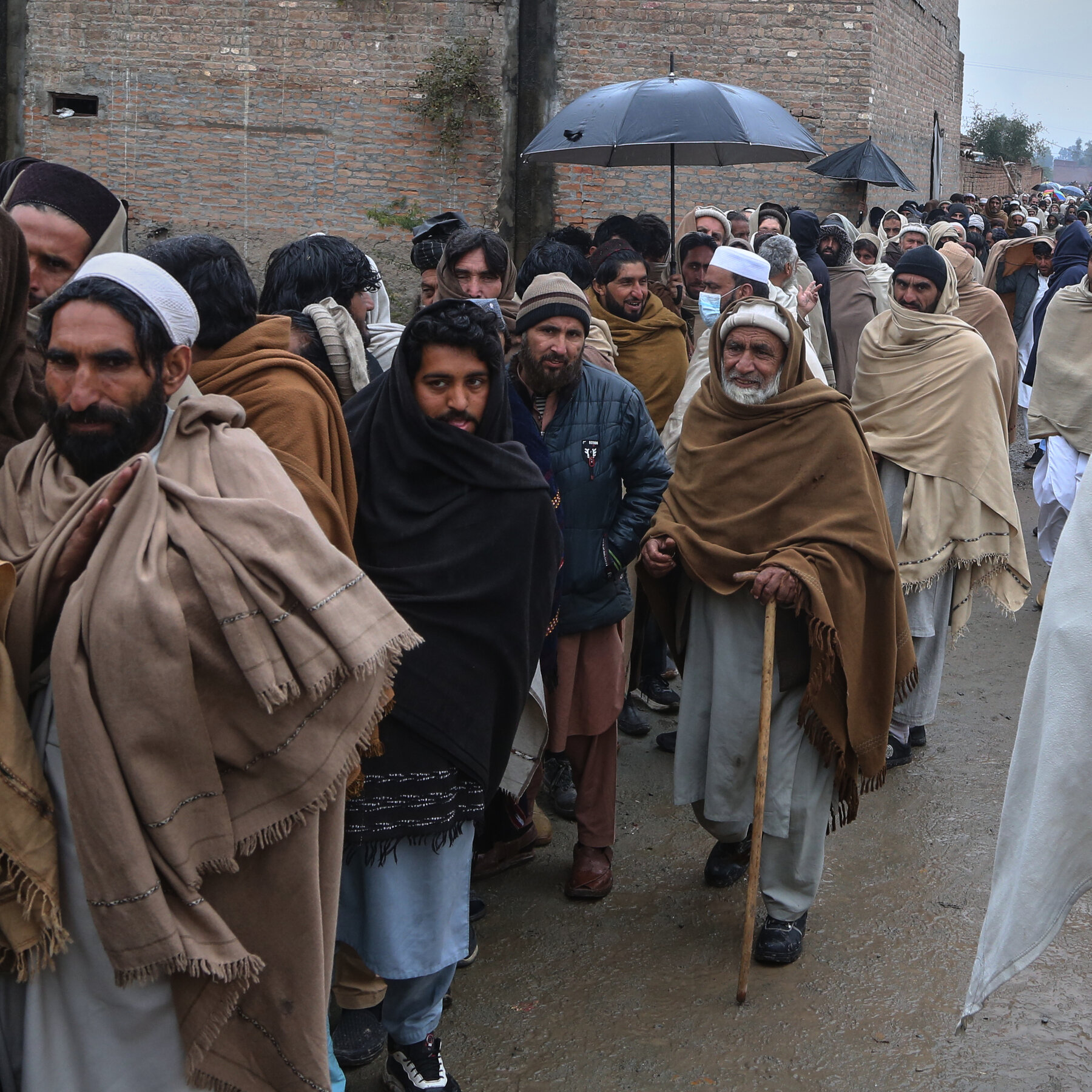Thousands Displaced by Military Operation in Pakistan