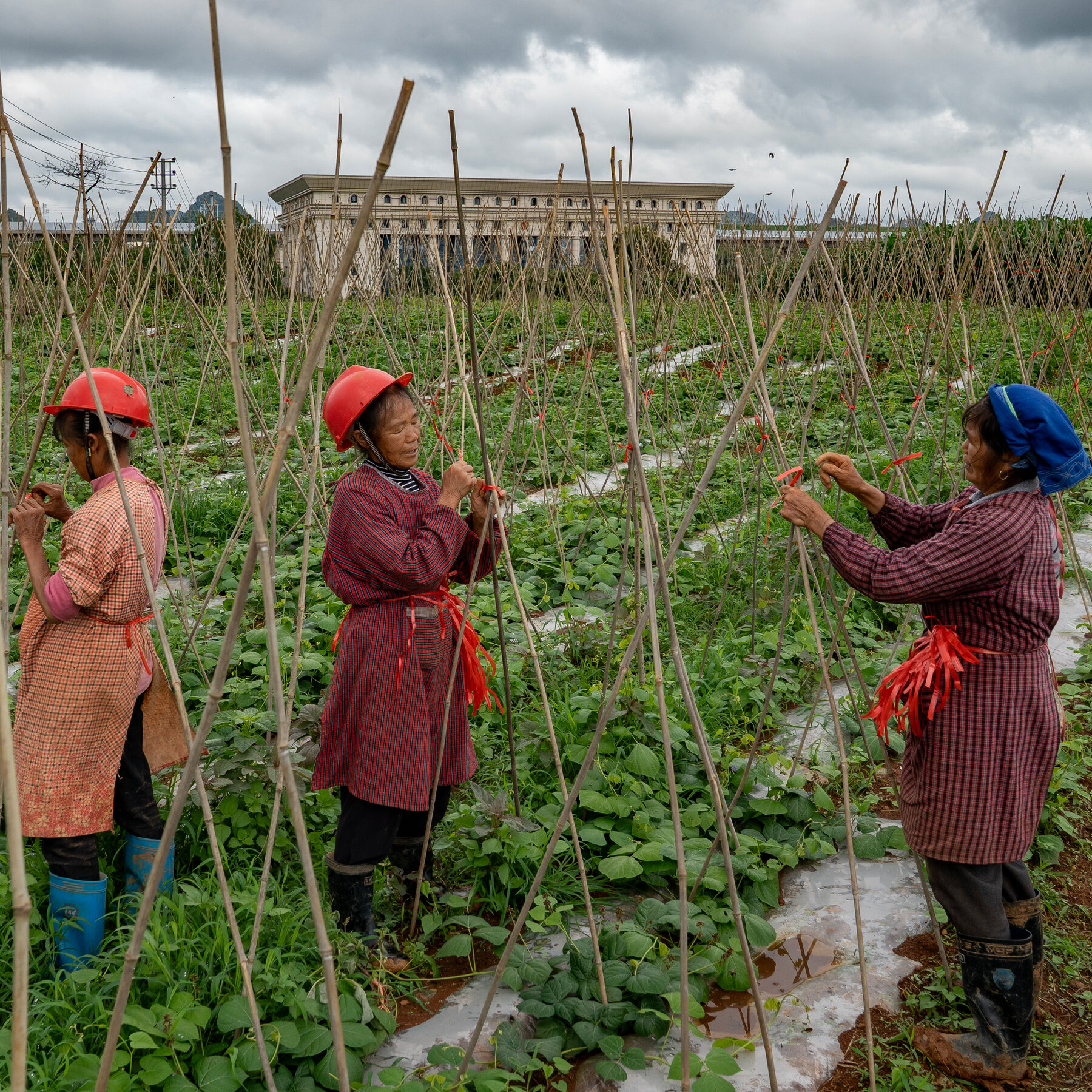 At China’s Big Political Meeting, a Rare Debate About Inequality
