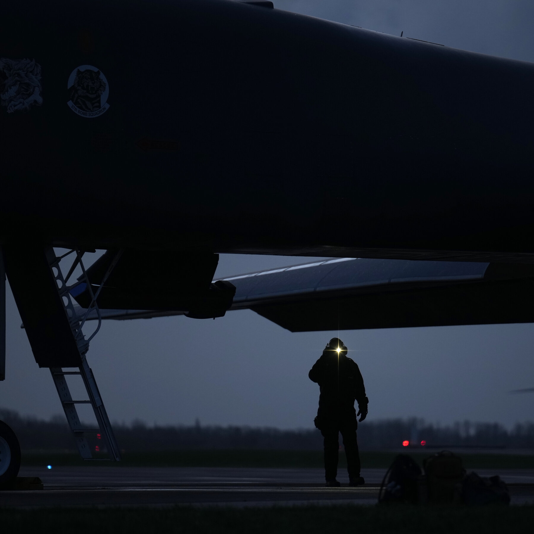 Iran War Live Updates: U.S. Rescues Officer From Downed Fighter Jet in Iran, Trump Says