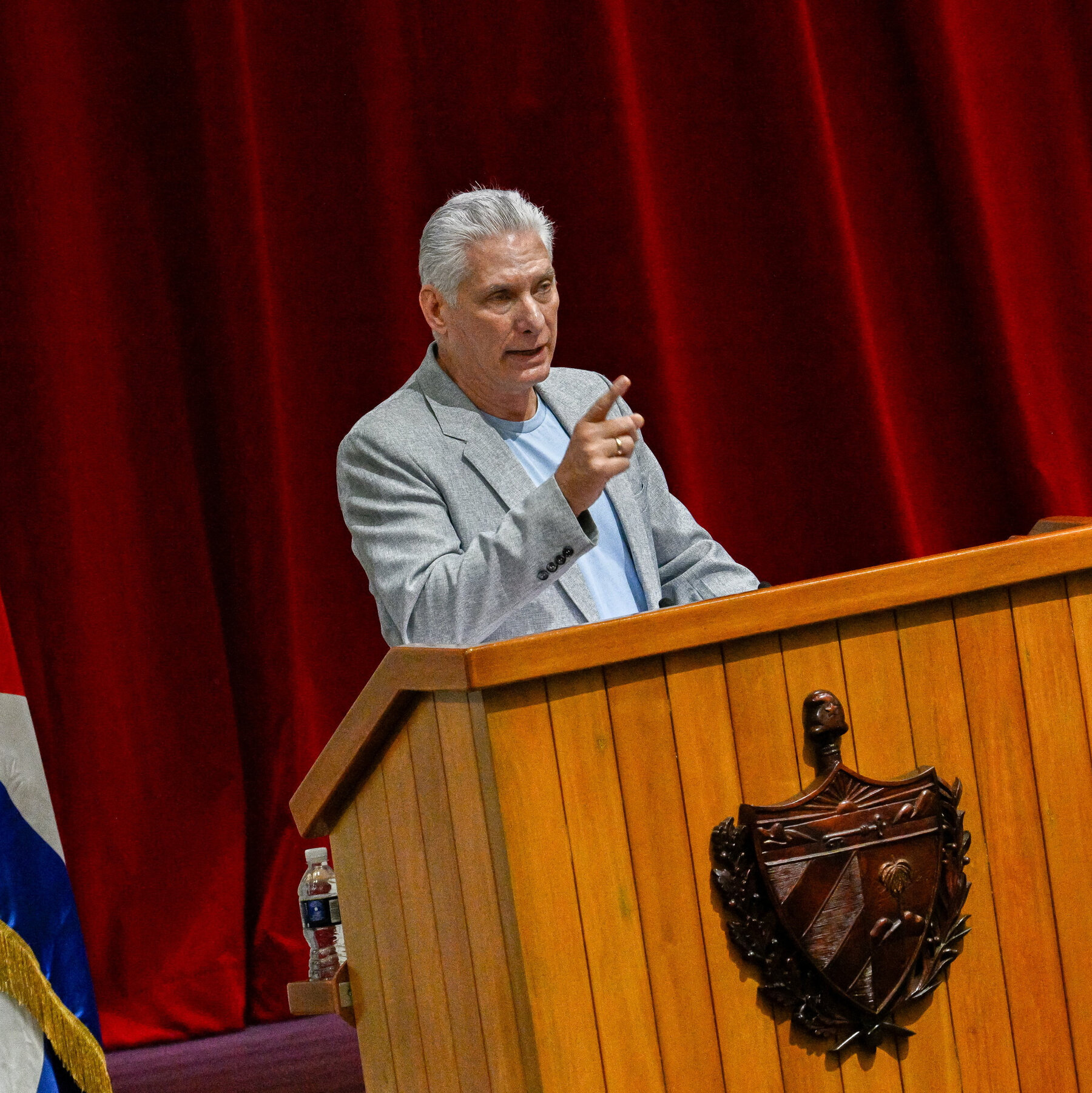 Cuba’s President Projects Defiance in Standoff With the U.S.
