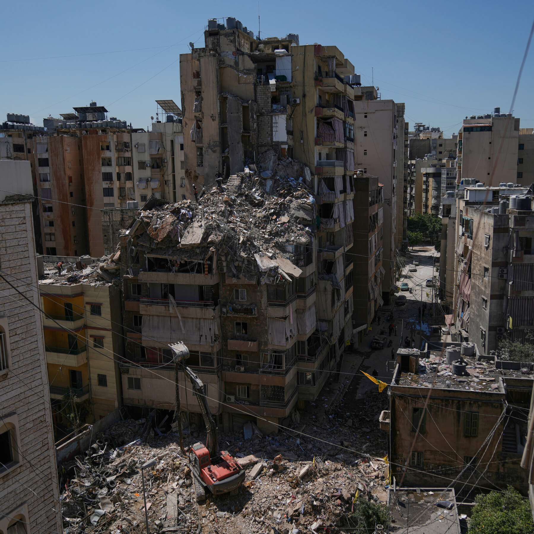 Israel Says It Killed a Hezbollah Chief Near Beirut, Testing the Truce