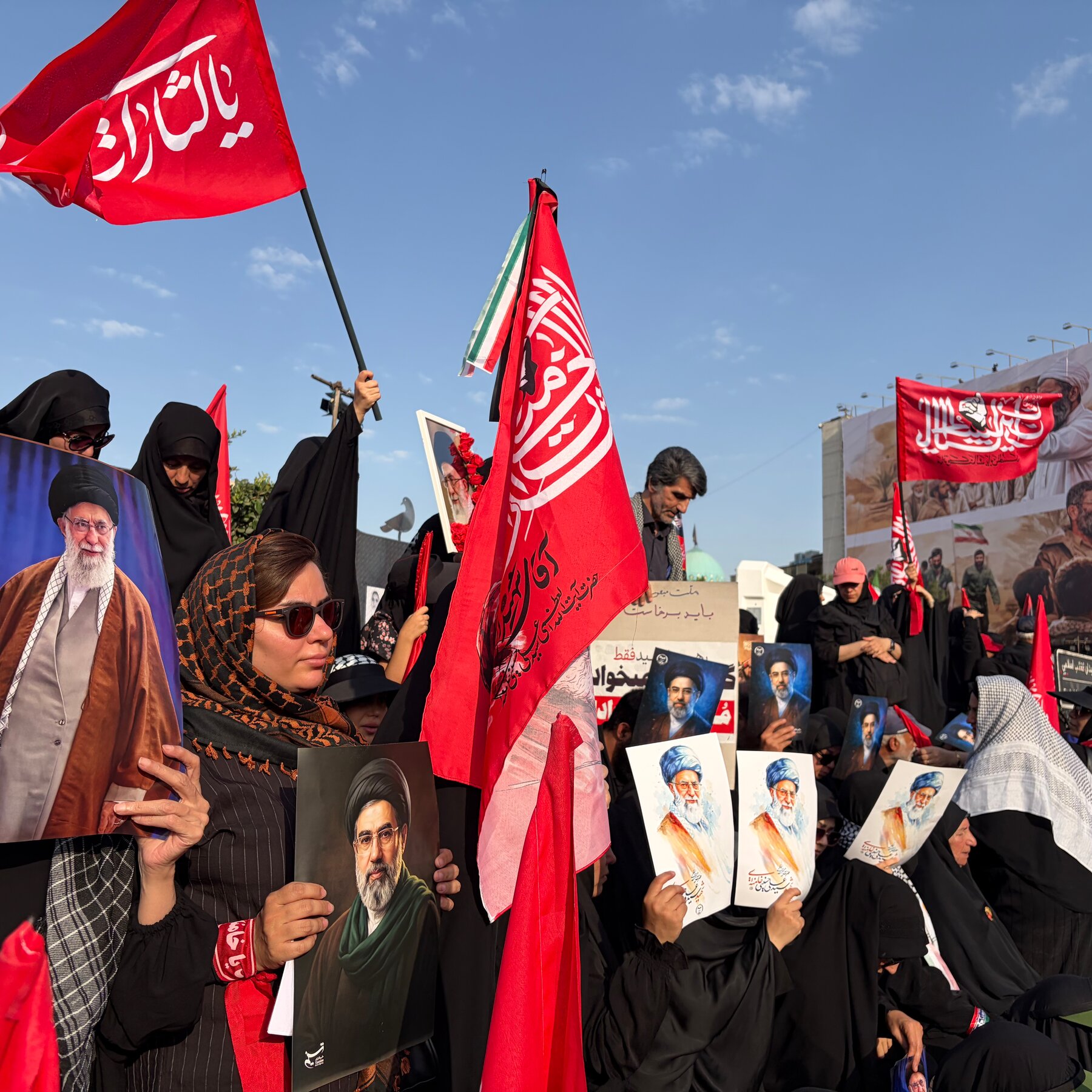 Iran Live Updates: Hundreds of Thousands Attend Ayatollah’s Funeral Procession