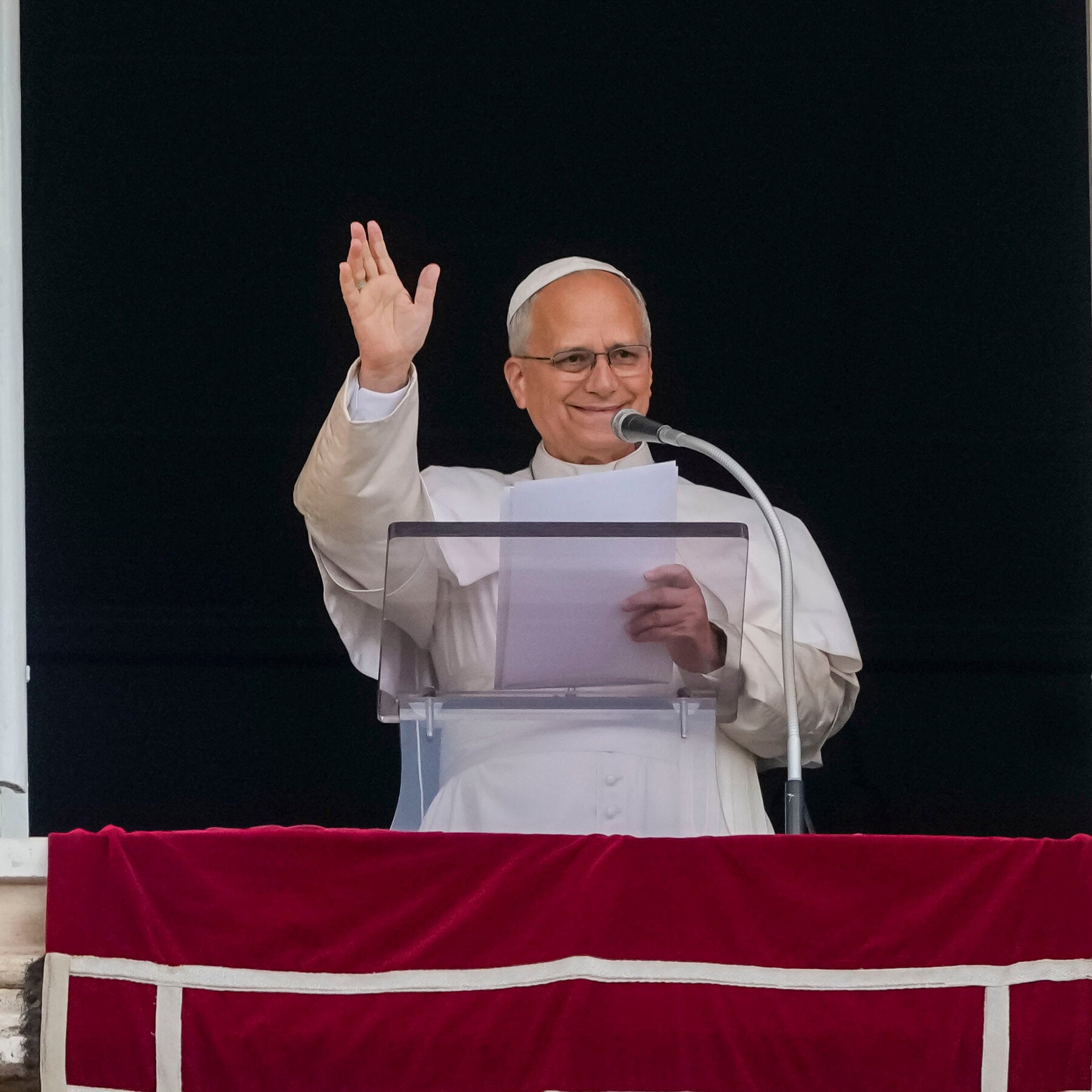 Pope Leo Addresses the Faithful a Day After Leaving the Hospital